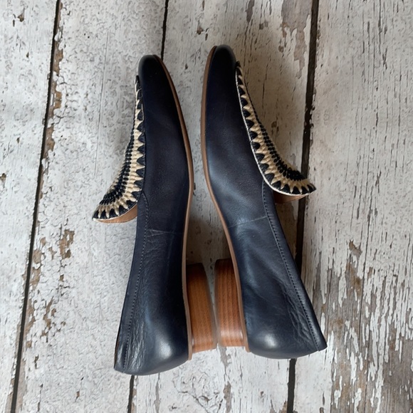 Bernardo Navy Loafer - Picture 5 of 10